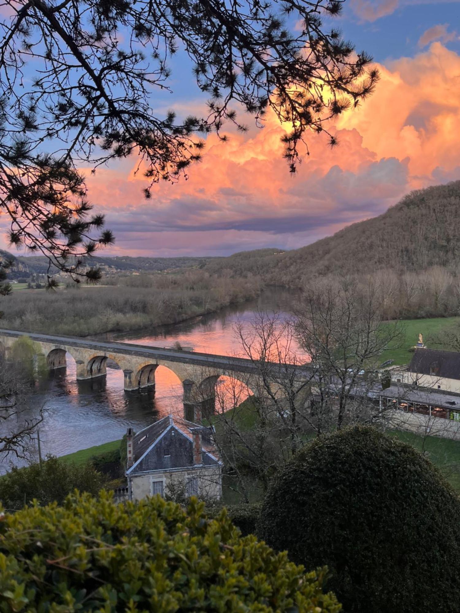 Vue Magique A Castelnaud Villa Exterior photo